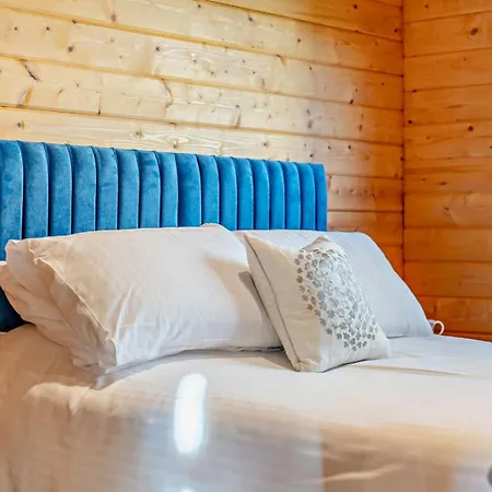 Lodge 2 Bed In Middlesbrough Oc-96344 *