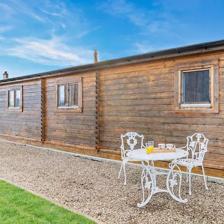 Lodge 2 Bed In Middlesbrough Oc-96344 *